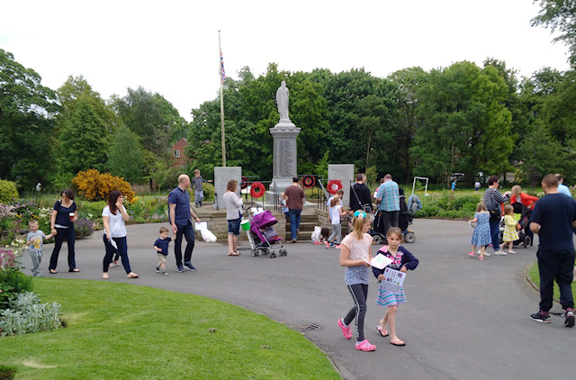 2016 Family Treasure Hunt in full swing